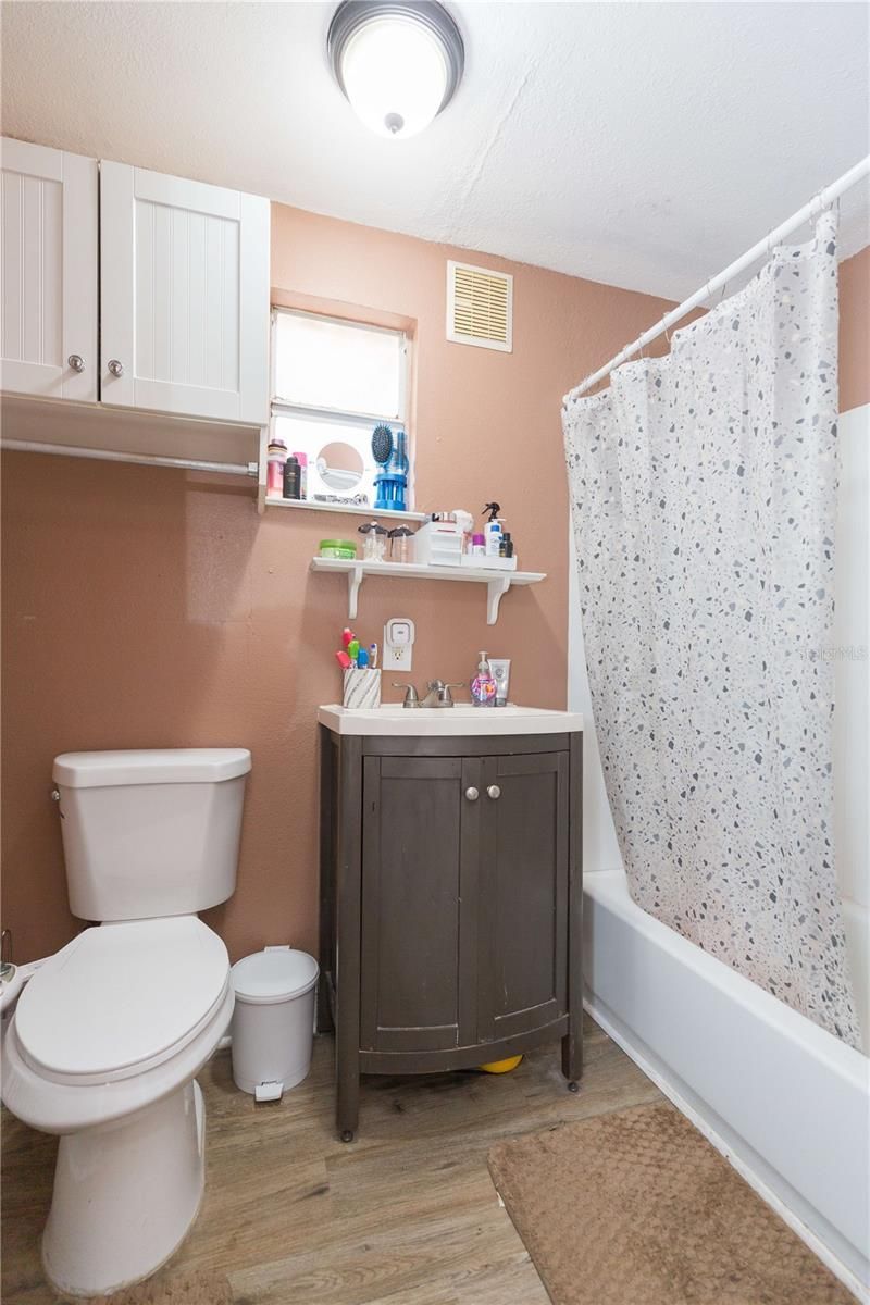 2322 W Cherry Street , Tampa, FL 33607 Photo