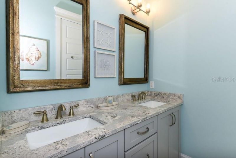 903 Gulf Drive S, Bradenton Beach, FL 34217 Photo