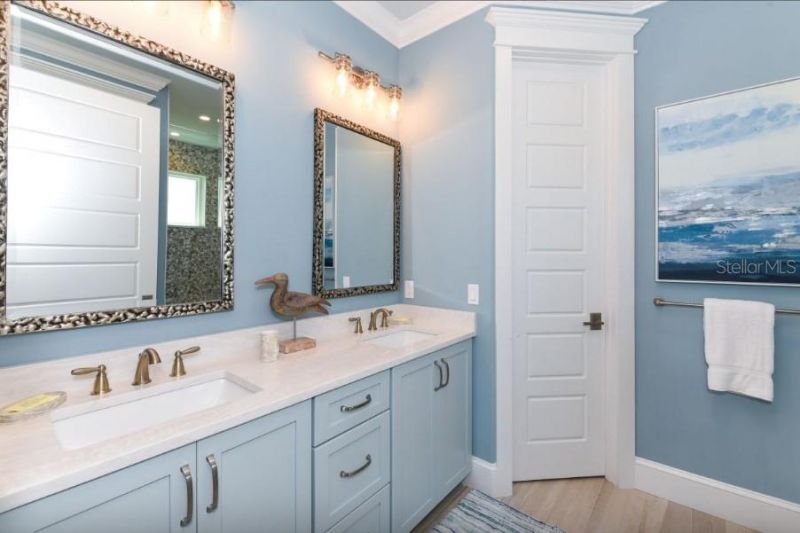 903 Gulf Drive S, Bradenton Beach, FL 34217 Photo