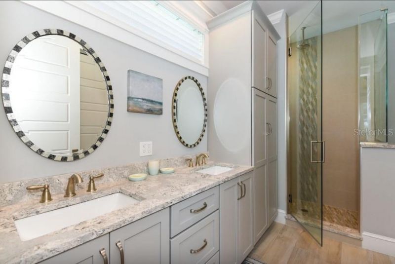 903 Gulf Drive S, Bradenton Beach, FL 34217 Photo