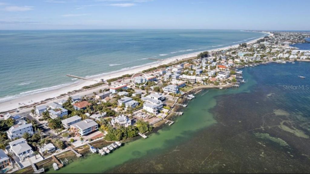 903 Gulf Drive S, Bradenton Beach, FL 34217 Photo