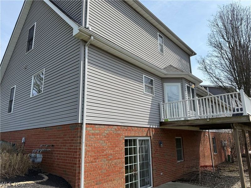 153 Hutchinson Drive, Saint Clairsville, OH 43950 Photo 3