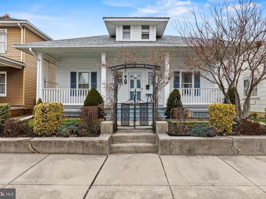 1557 Stanton Street, York, PA 17404 Main Photo