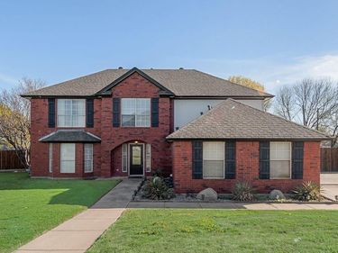 5701 Sea Breeze Lane, Fort Worth, TX 76135