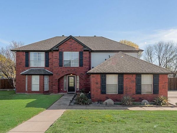 5701 Sea Breeze Lane, Fort Worth, TX 76135