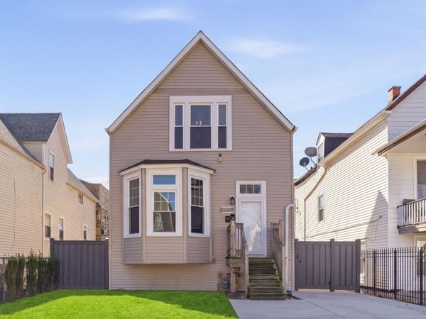 3645 W McLean Avenue , Unit 2, Chicago, IL 60647