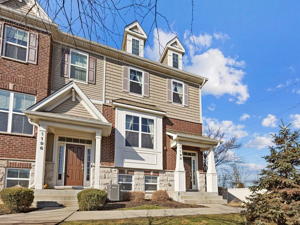 1198 Evergreen Avenue , Des Plaines, IL 60016