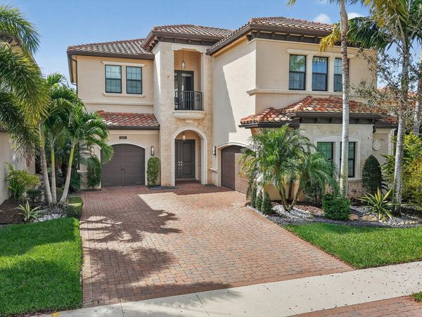 16921 Pavilion Way, Delray Beach, FL 33446