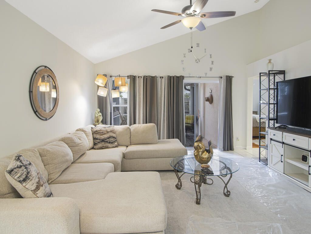 107 Saratoga Boulevard E, West Palm Beach, FL 33411 Photo