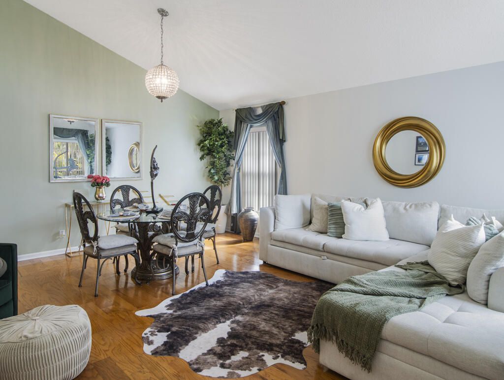 107 Saratoga Boulevard E, West Palm Beach, FL 33411 Photo