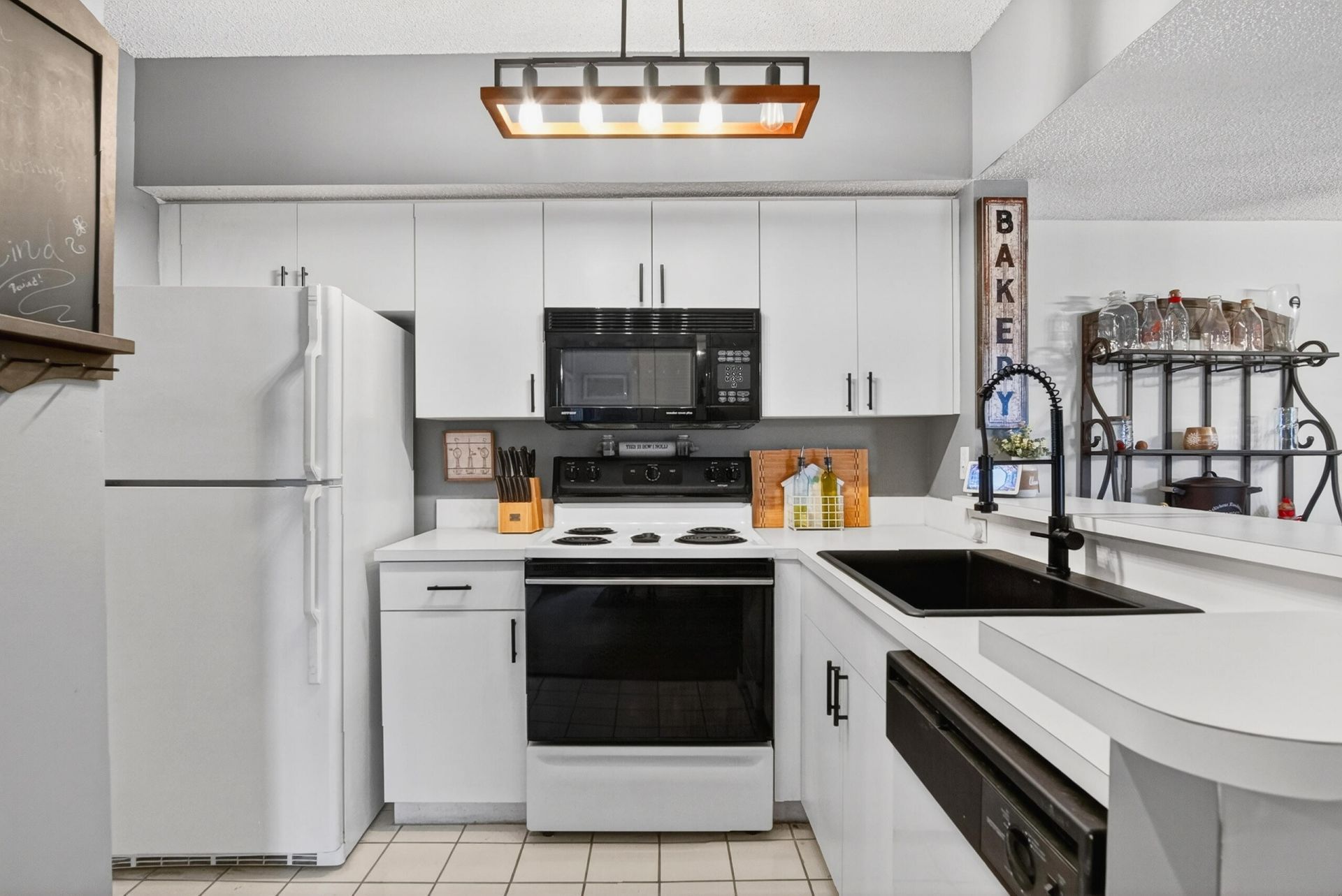 1640 N 42nd Circle, Unit 305, Vero Beach, FL 32967 Photo