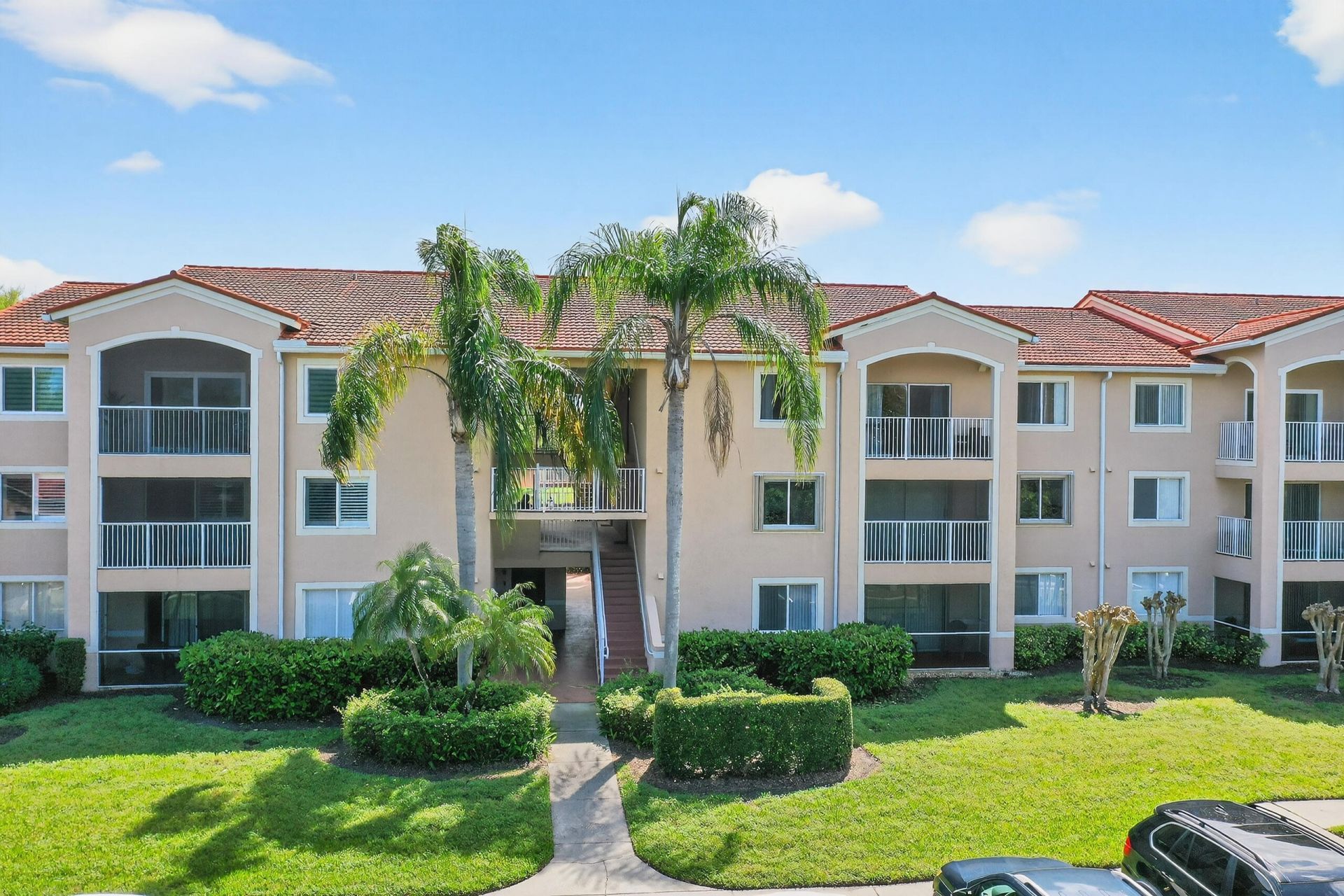1640 N 42nd Circle, Unit 305, Vero Beach, FL 32967 Photo