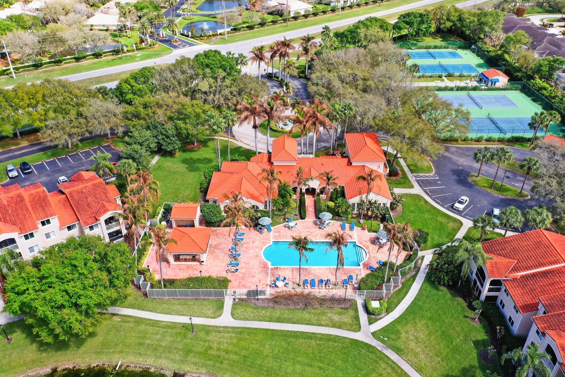 1640 N 42nd Circle, Unit 305, Vero Beach, FL 32967 Photo