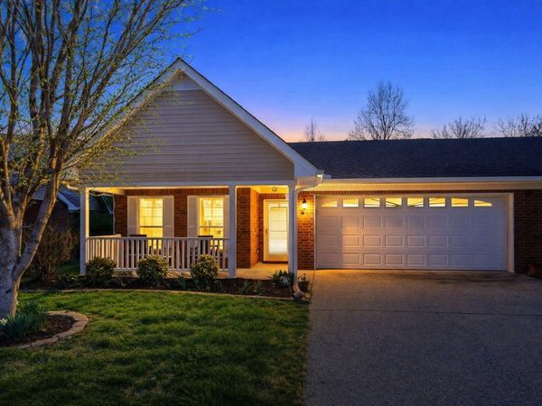 520 Forest Glen Cir, Murfreesboro, TN 37128