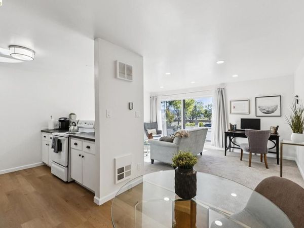 5 Embarcadero, Unit 129, Oakland, CA 94607