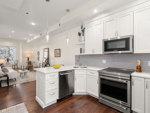 162 Clark Street, Unit TH, Cambridge, MA 02139