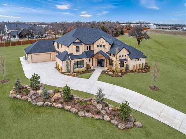 6017 Royal Abbey Court, Edmond, OK 73034