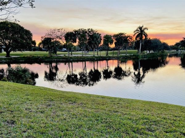 211 SW 87th Ter, Plantation, FL 33324