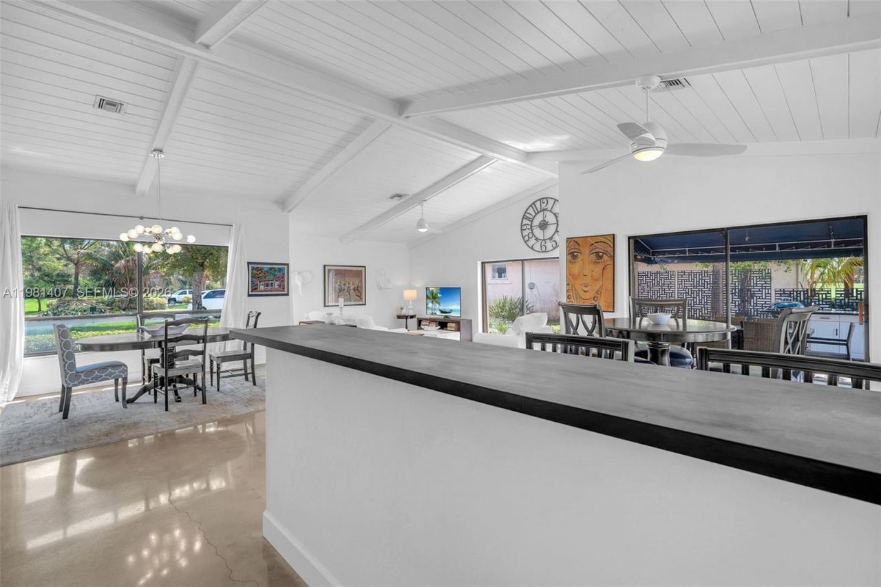 211 SW 87th Ter, Plantation, FL 33324 Photo