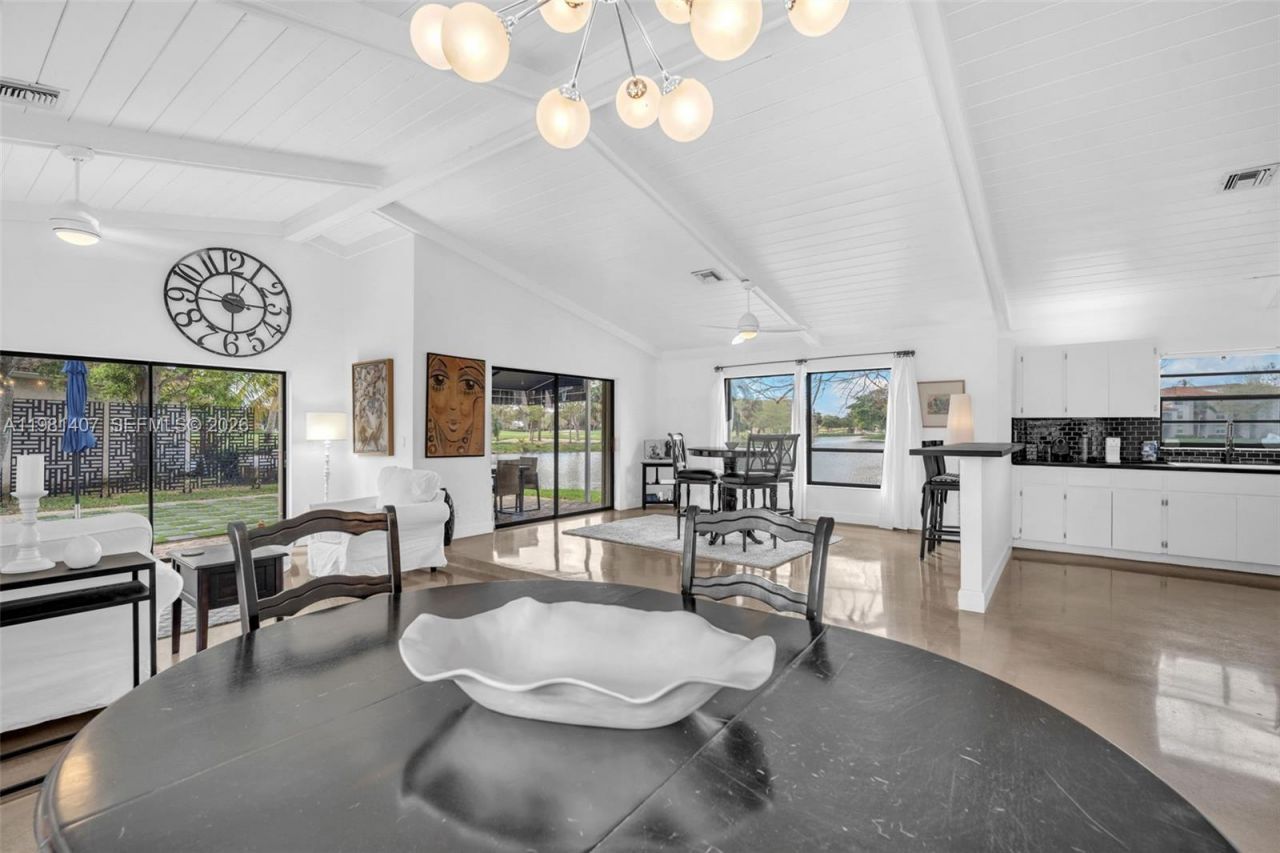211 SW 87th Ter, Plantation, FL 33324 Photo