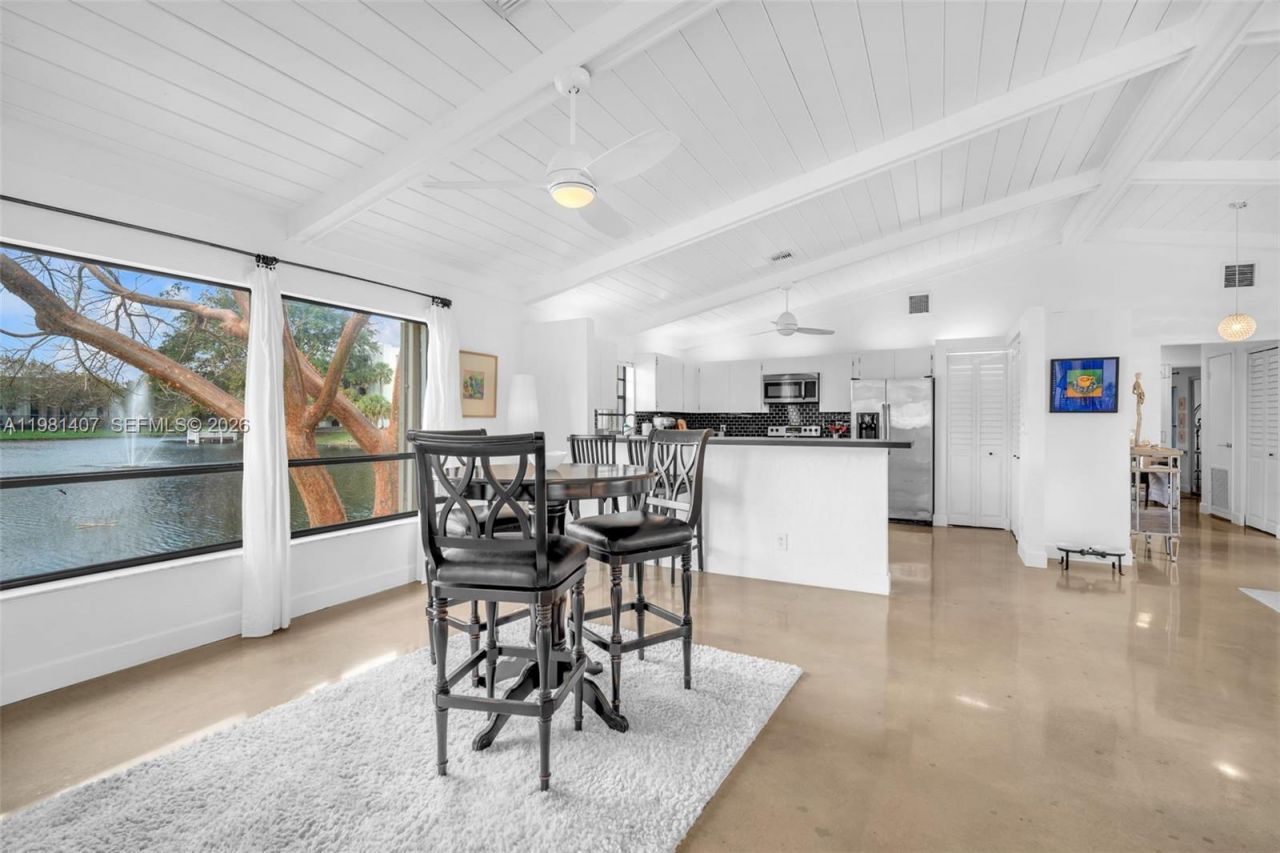 211 SW 87th Ter, Plantation, FL 33324 Photo