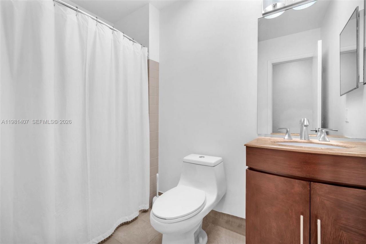 211 SW 87th Ter, Plantation, FL 33324 Photo