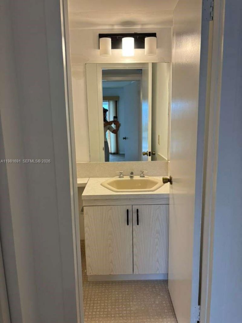 2052 Exeter C, Unit 2052, Boca Raton, FL 33434 Photo