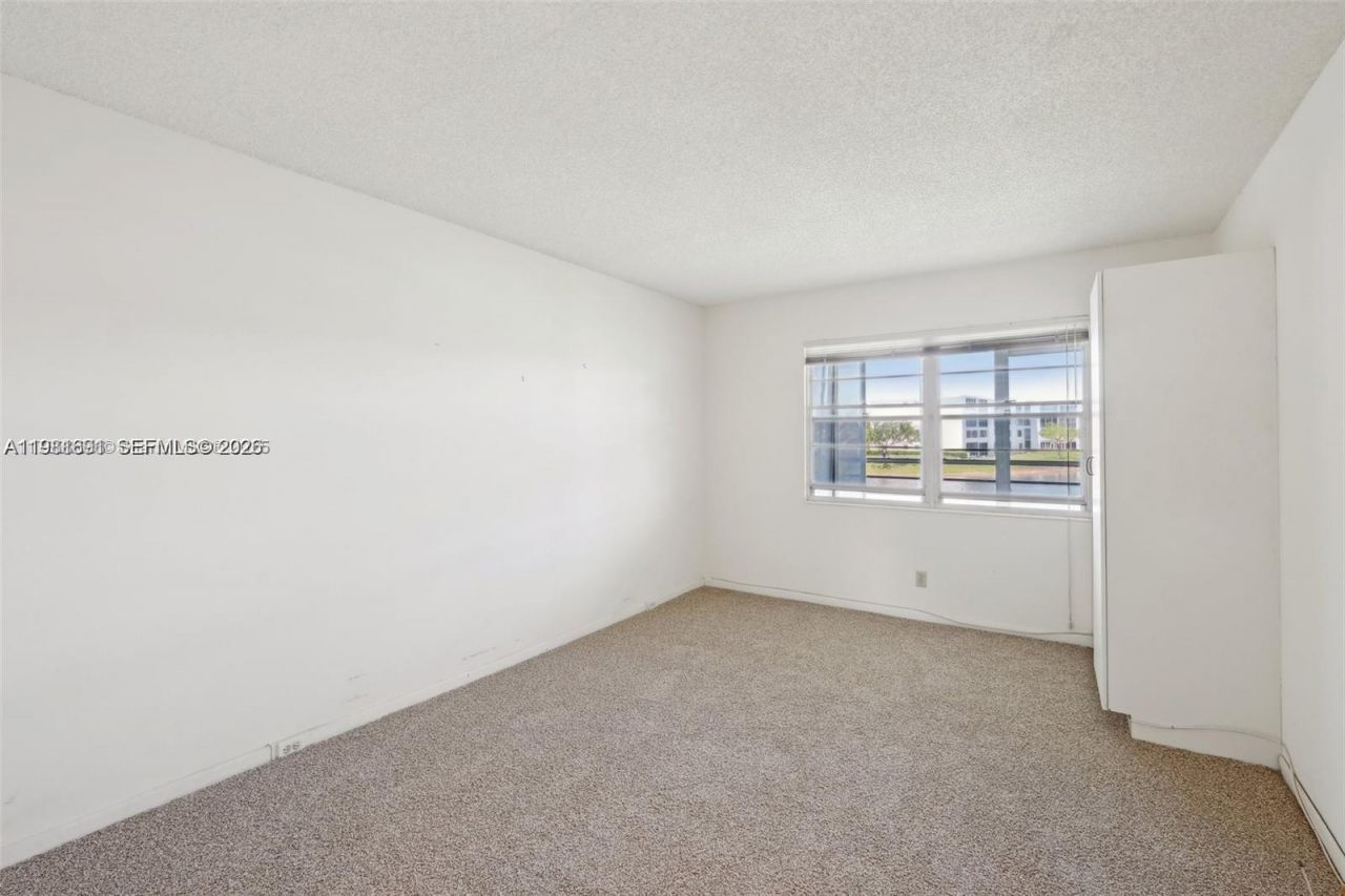 2052 Exeter C, Unit 2052, Boca Raton, FL 33434 Photo