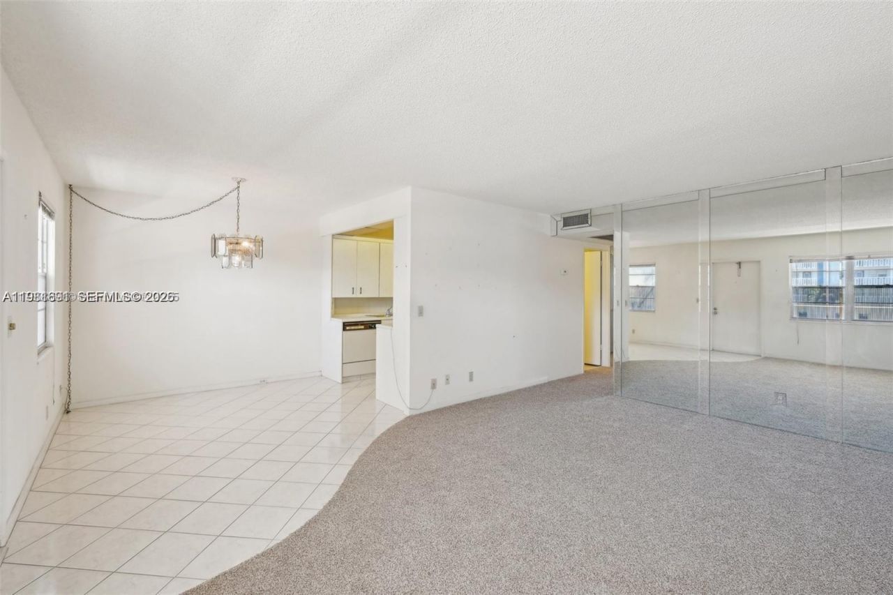 2052 Exeter C, Unit 2052, Boca Raton, FL 33434 Photo