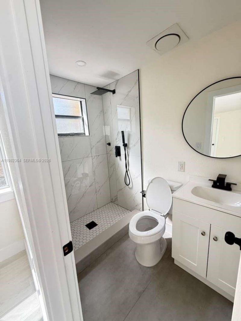 3515 NW 213th St, Miami Gardens, FL 33056 Photo