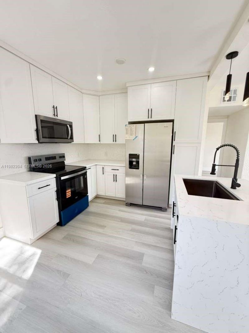 3515 NW 213th St , Miami Gardens, FL 33056 Photo