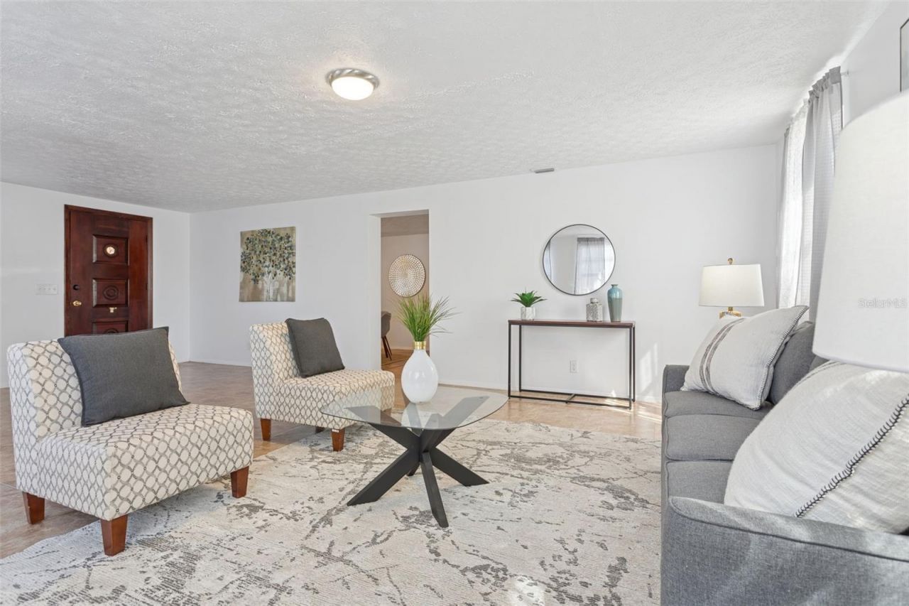 8105 Alpine Avenue, Tampa, FL 33619 Photo