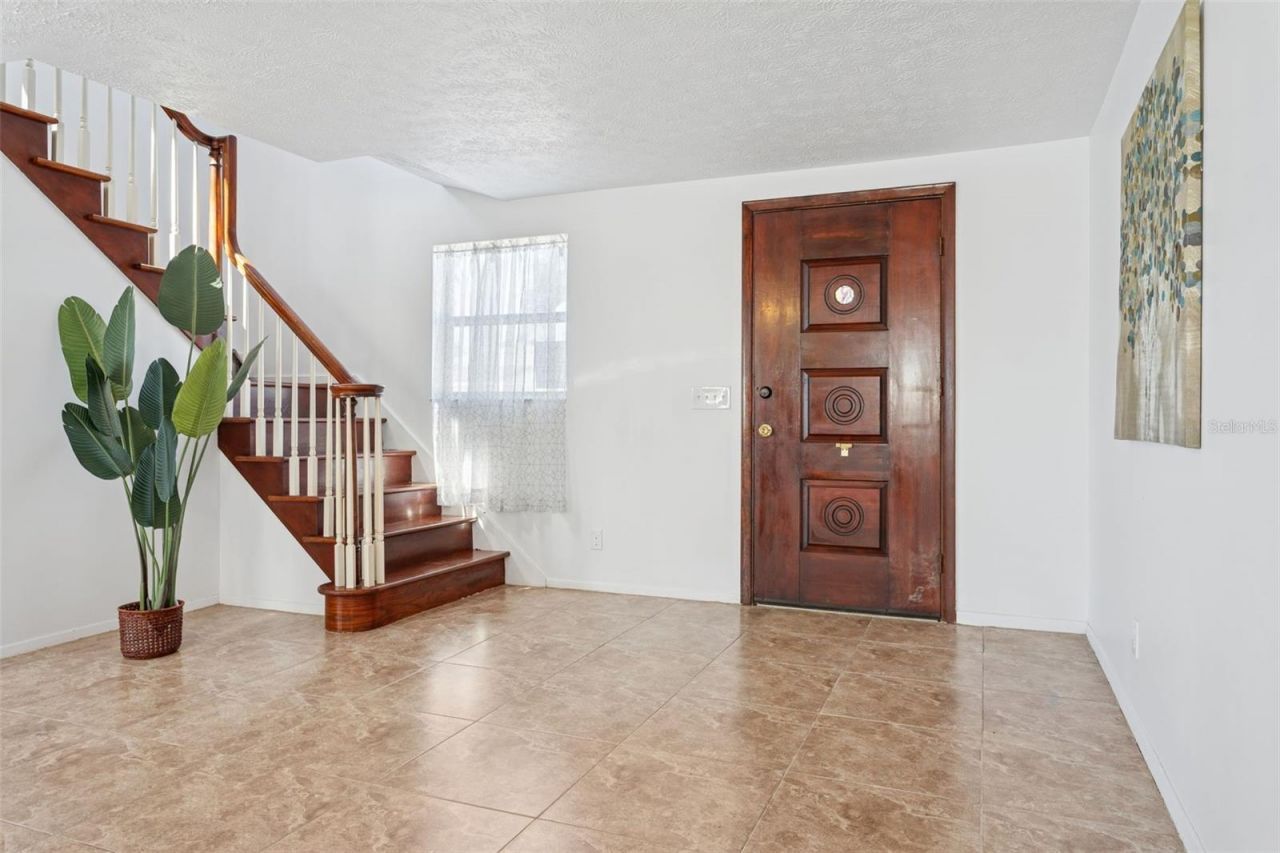 8105 Alpine Avenue, Tampa, FL 33619 Photo