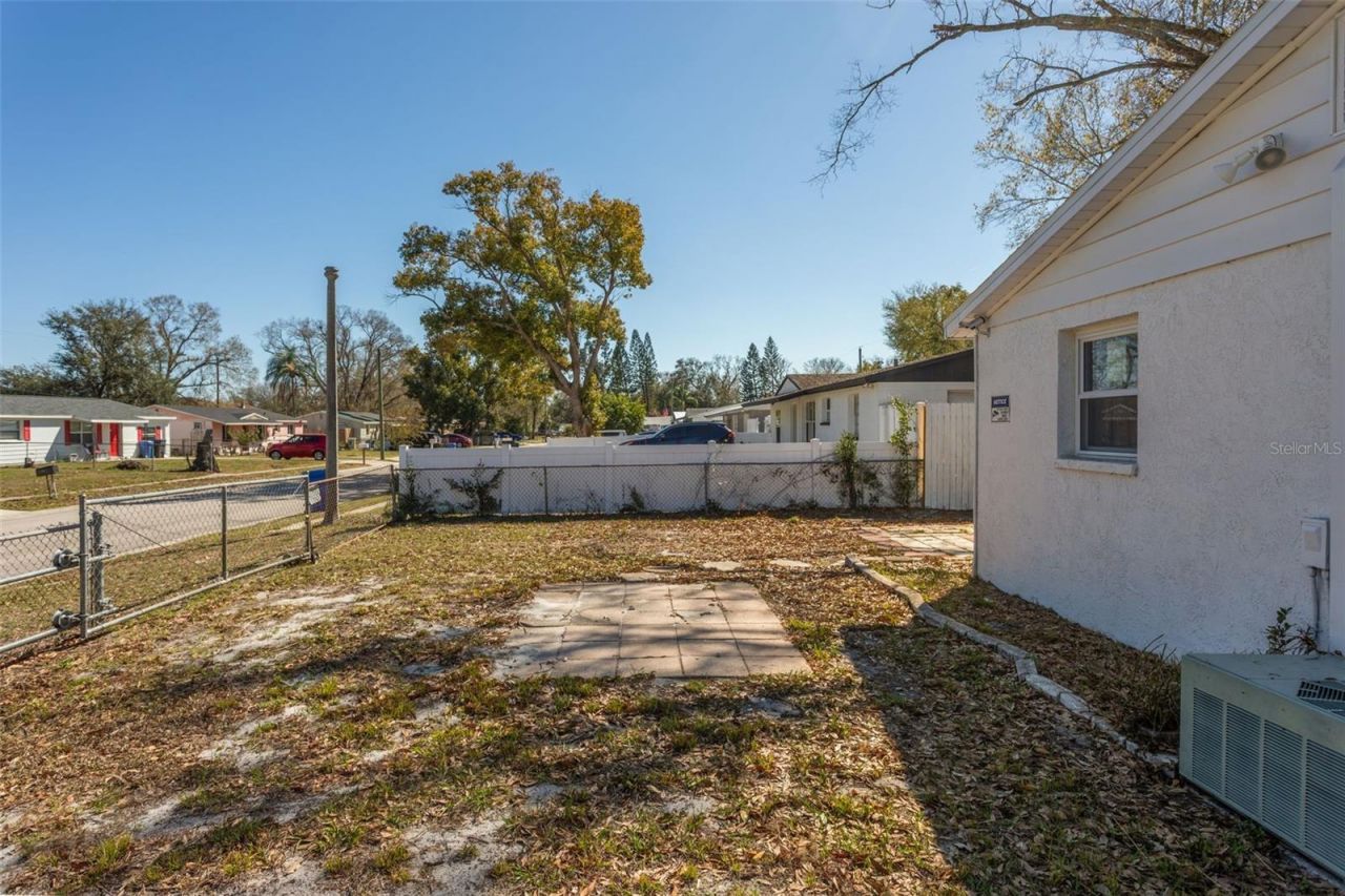 8105 Alpine Avenue, Tampa, FL 33619 Photo