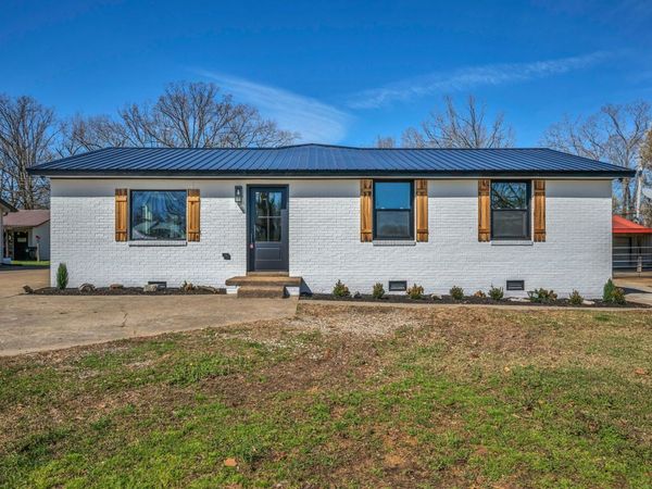 435 Carman Ave, New Johnsonville, TN 37134