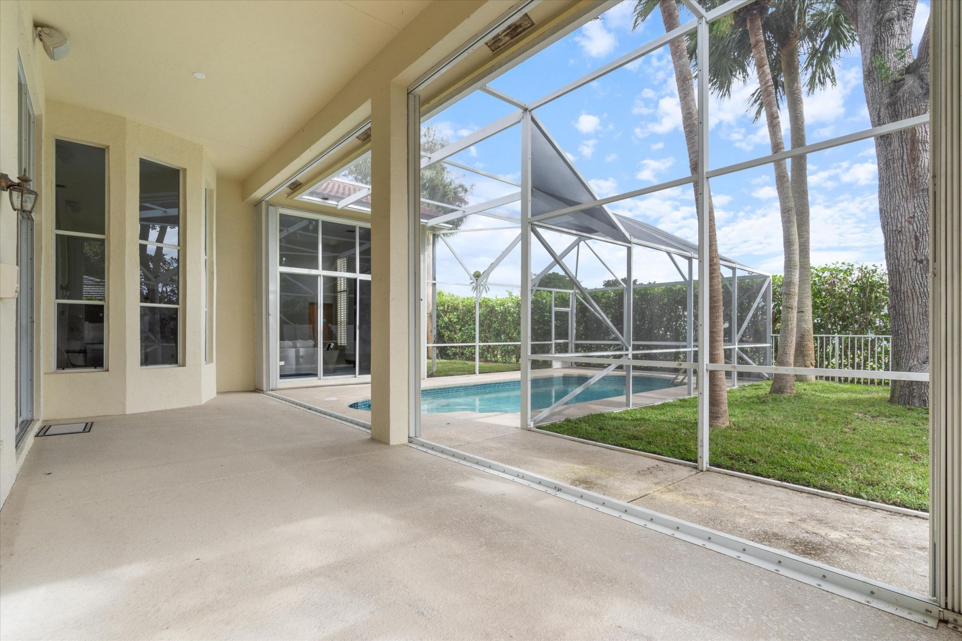2805 Hampton Circle E, Delray Beach, FL 33445 Photo