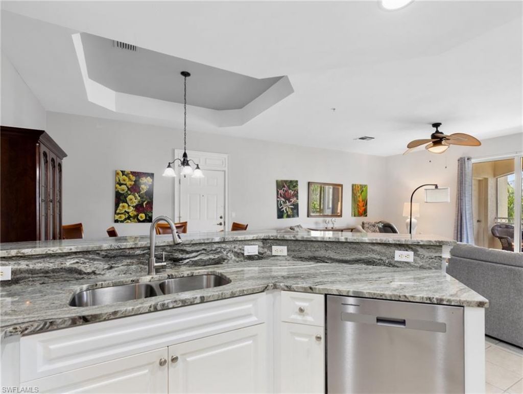 3952 Pomodoro Cir, Unit 303, Cape Coral, FL 33909 Photo