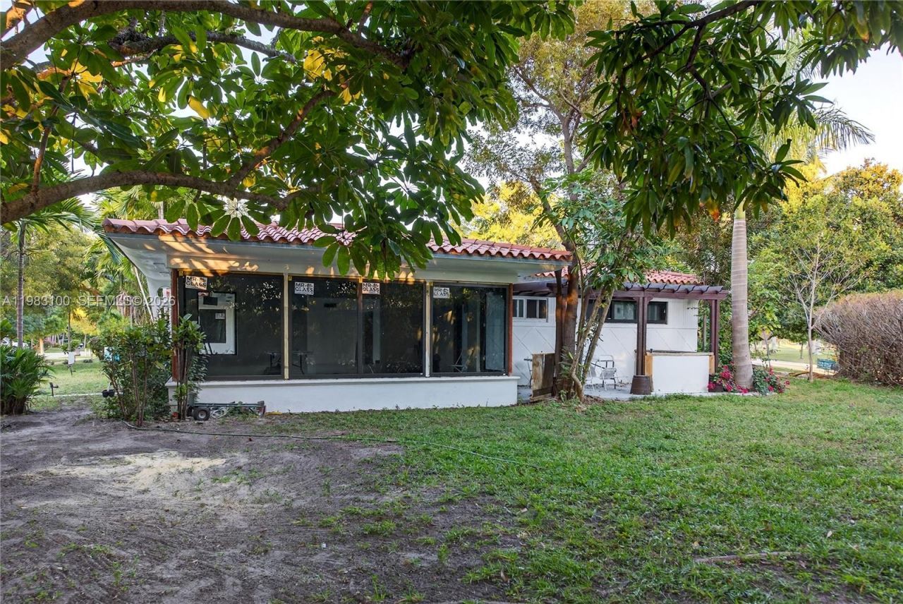 1100 N Shore Dr, Miami Beach, FL 33141 Photo