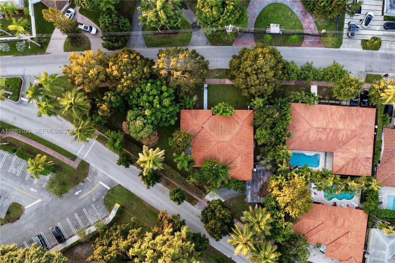 1100 N Shore Dr, Miami Beach, FL 33141 Photo