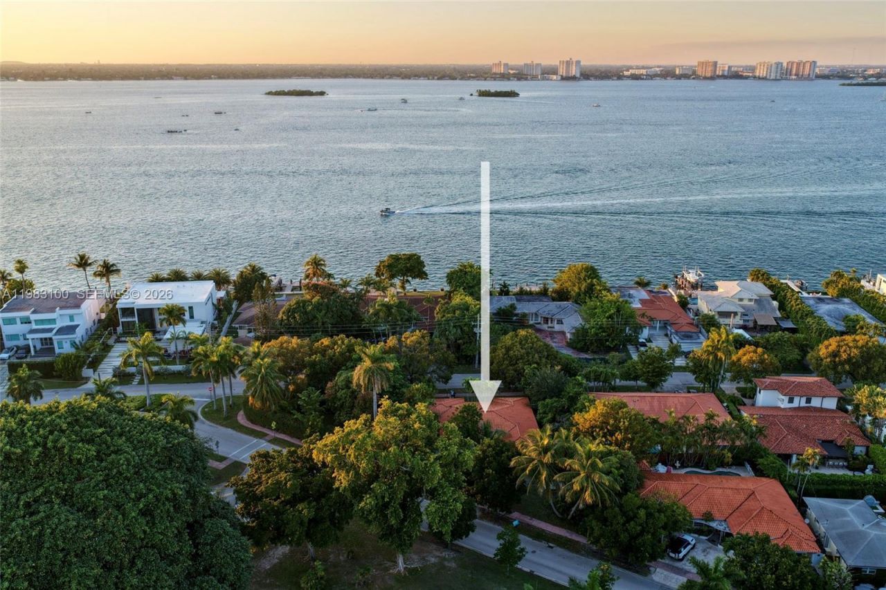 1100 N Shore Dr, Miami Beach, FL 33141 Photo