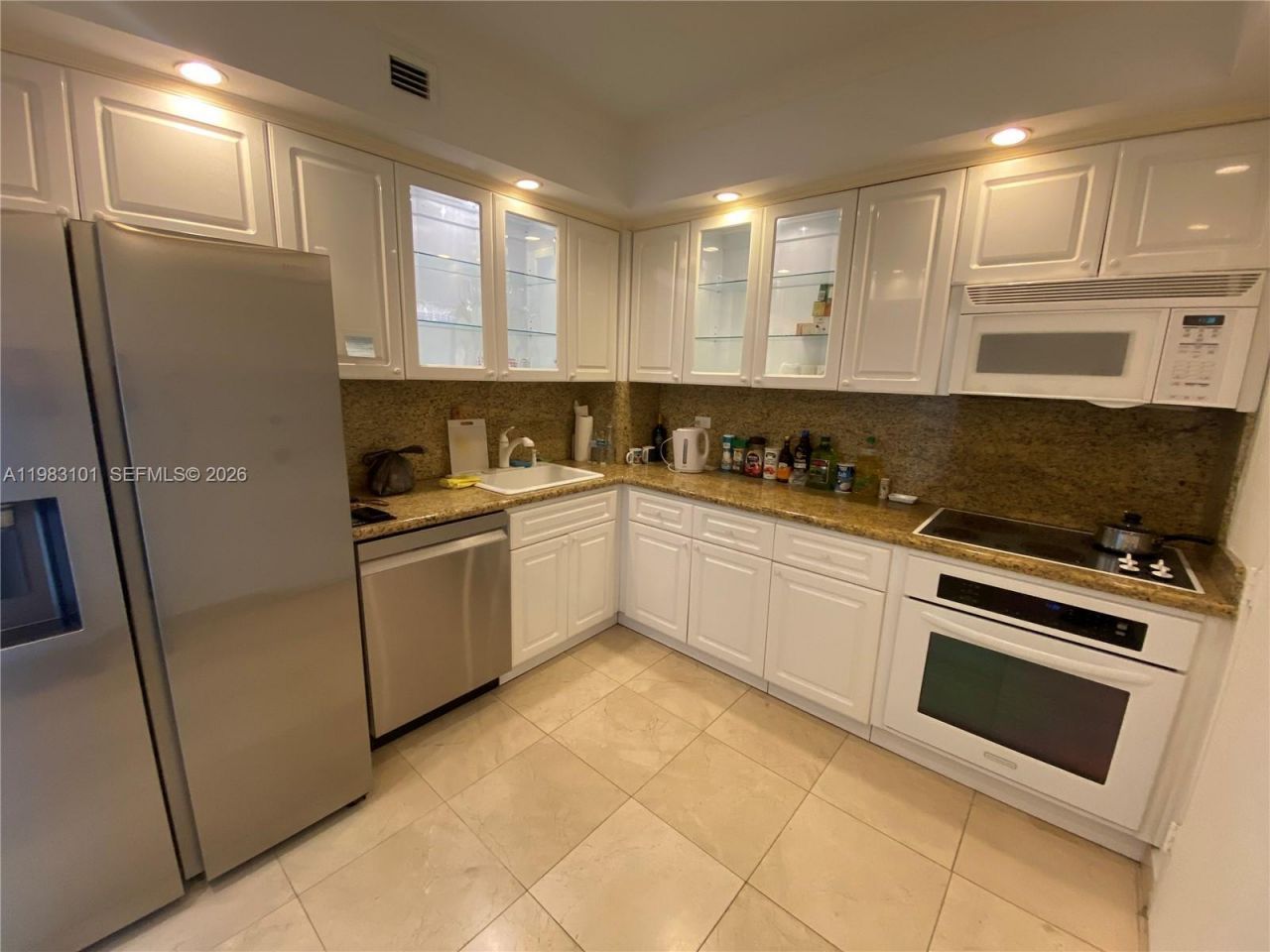 5555 Collins Ave, Unit 17A, Miami Beach, FL 33140 Photo