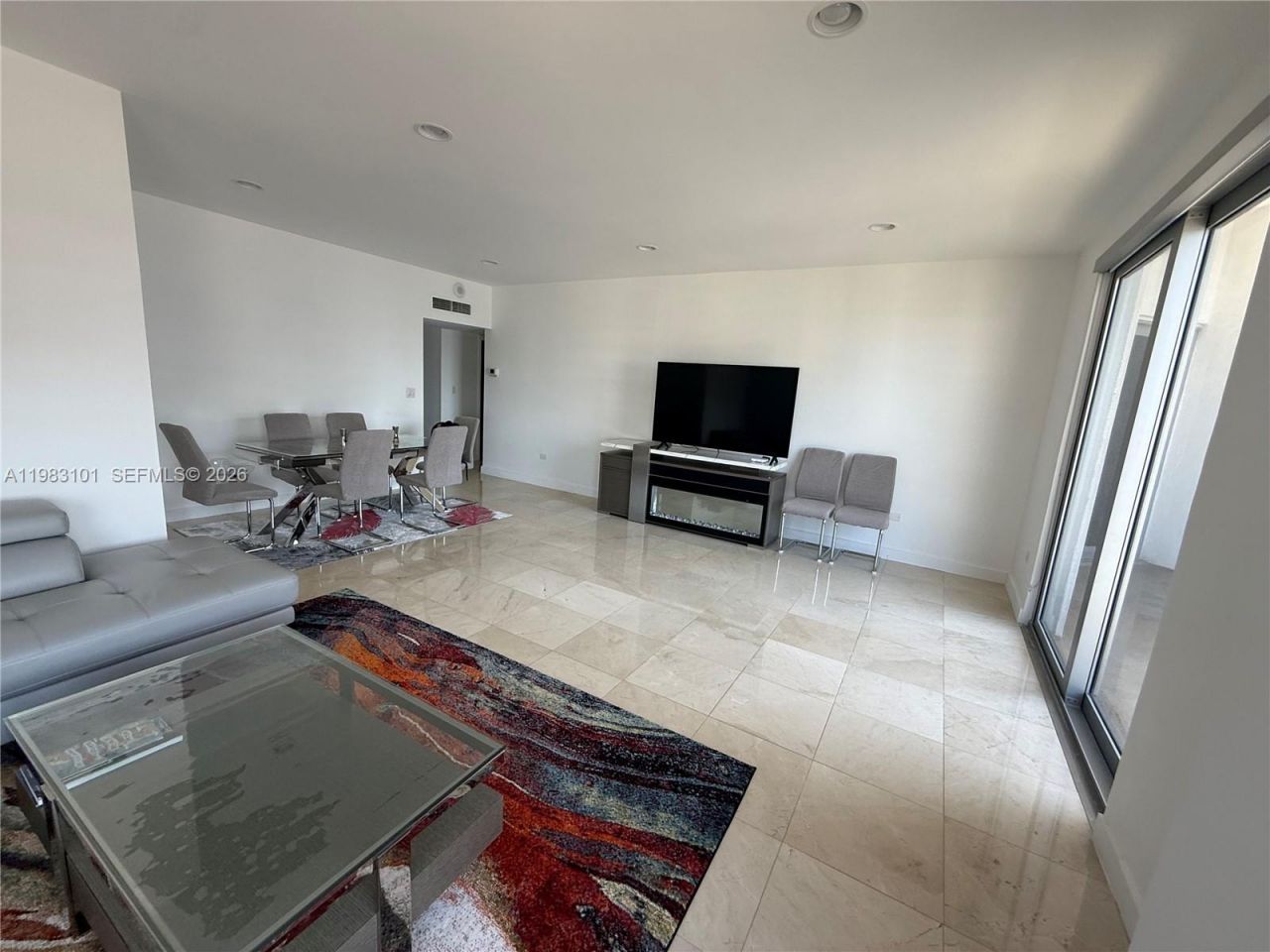5555 Collins Ave, Unit 17A, Miami Beach, FL 33140 Photo