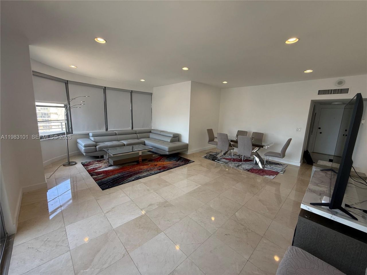 5555 Collins Ave, Unit 17A, Miami Beach, FL 33140 Photo