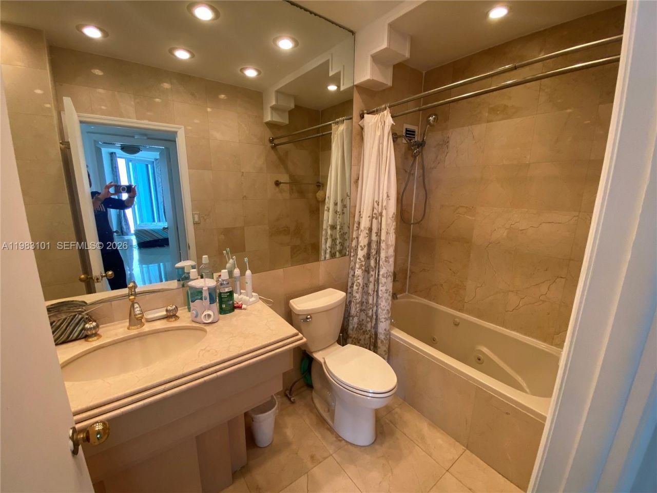 5555 Collins Ave, Unit 17A, Miami Beach, FL 33140 Photo