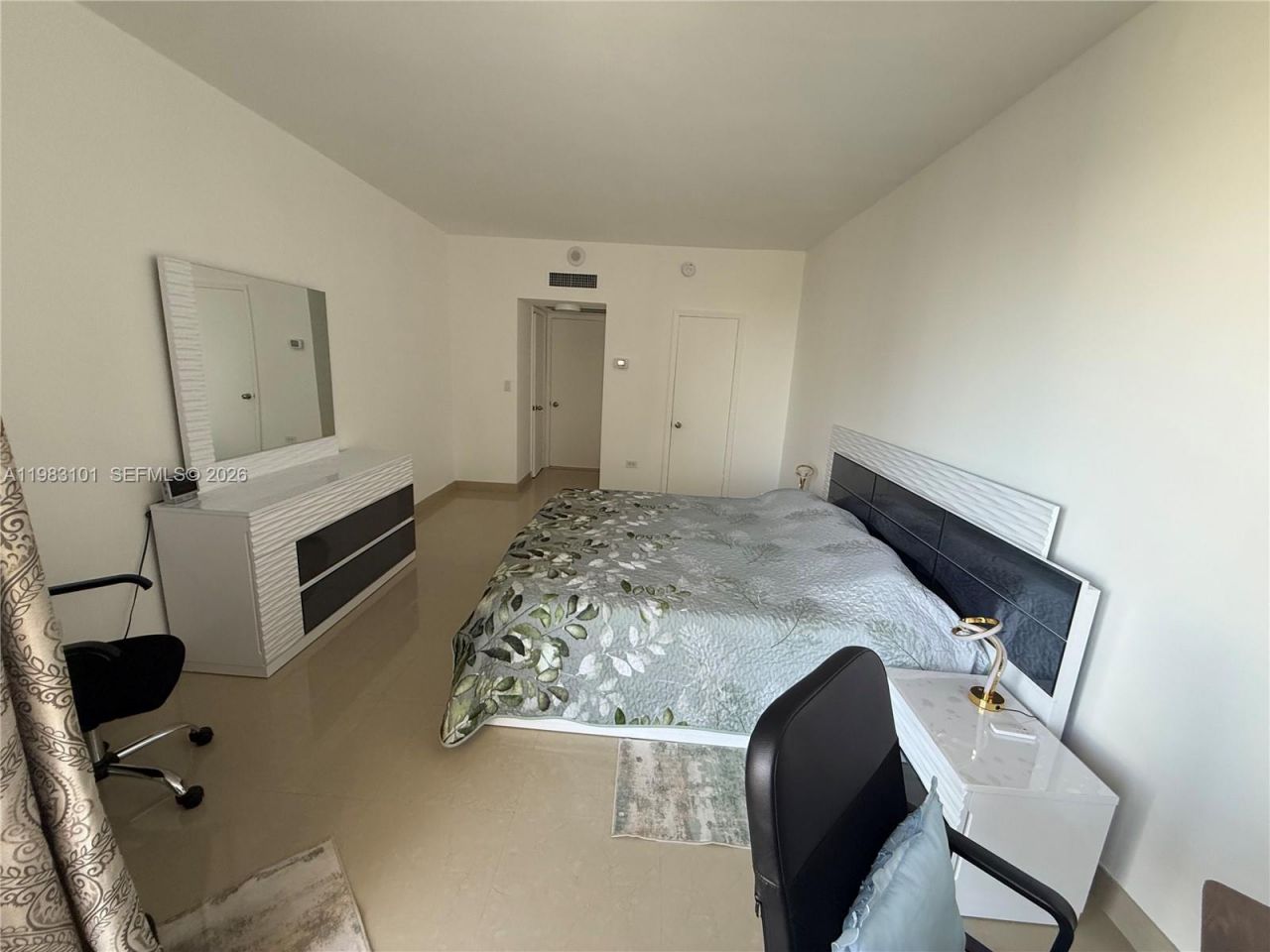 5555 Collins Ave, Unit 17A, Miami Beach, FL 33140 Photo