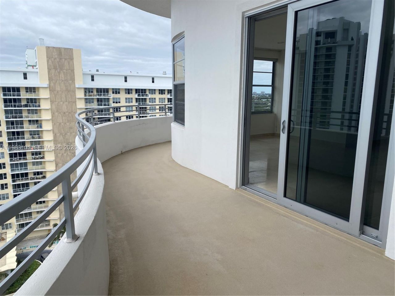 5555 Collins Ave, Unit 17A, Miami Beach, FL 33140 Photo