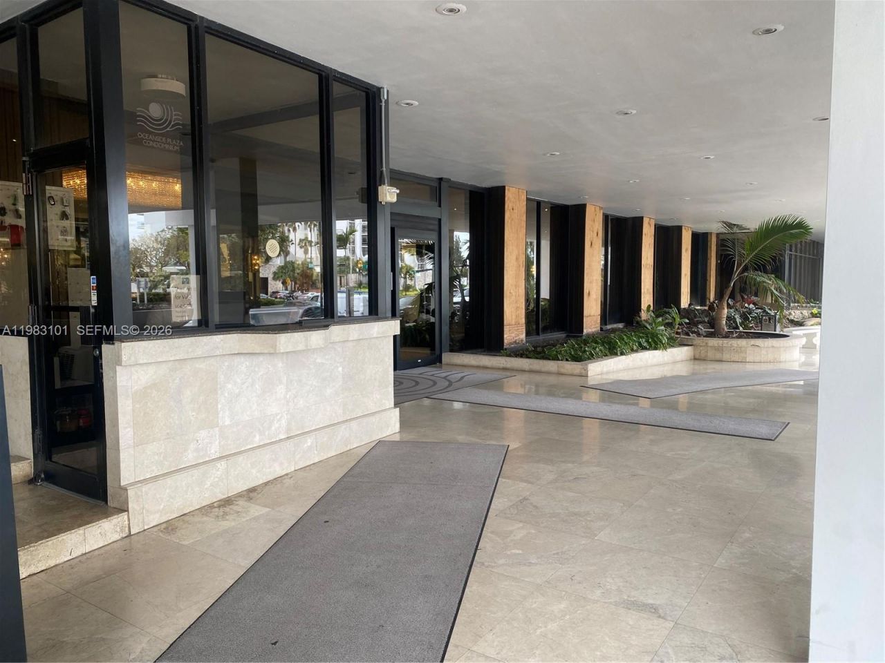 5555 Collins Ave, Unit 17A, Miami Beach, FL 33140 Photo