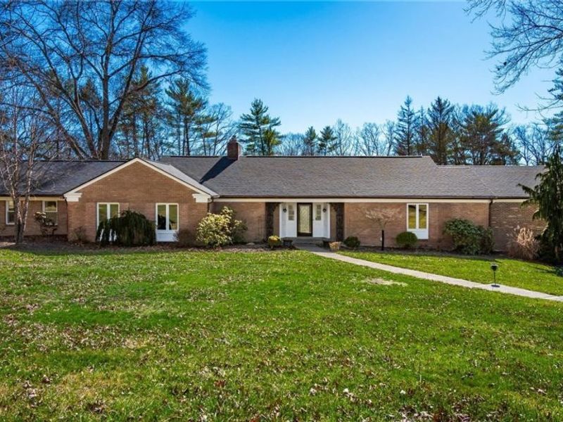 1200 East Drive, Zanesville, OH 43701 Photo 2