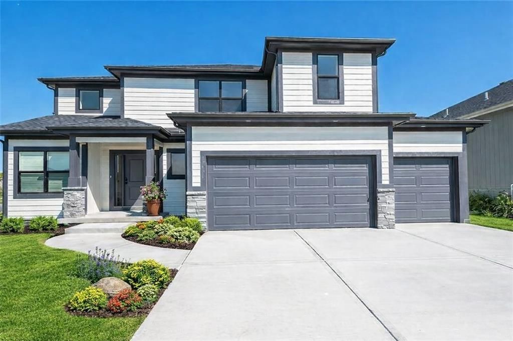 18970 W 193rd Terrace, Spring Hill, KS 66083 Main Photo