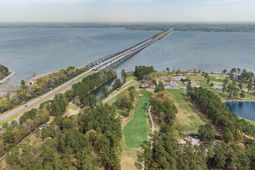 207 Cooper Drive  photo 4